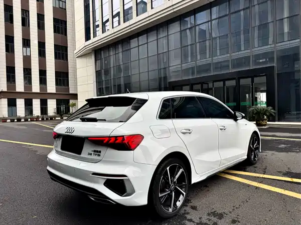 Audi A3 2022, фото 7