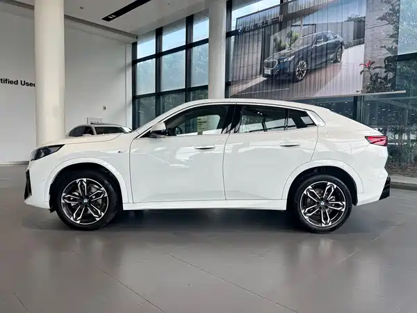 BMW X2 2024, фото 3