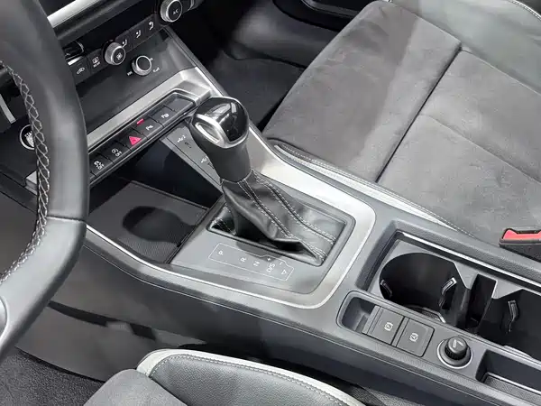 Audi Q3 2022, фото 12