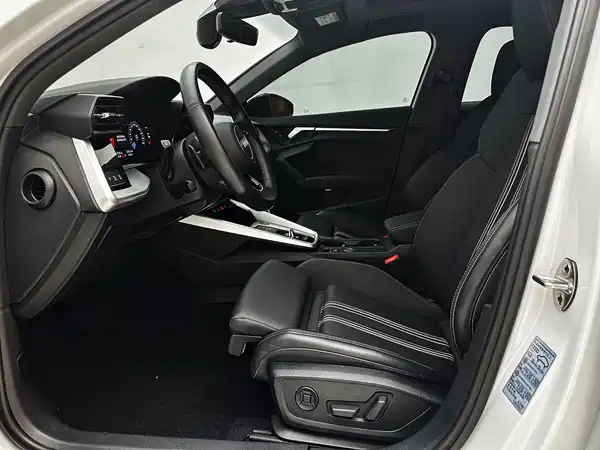 Audi A3 2023, фото 12