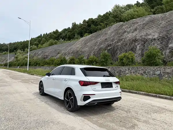 Audi A3 2022, фото 7