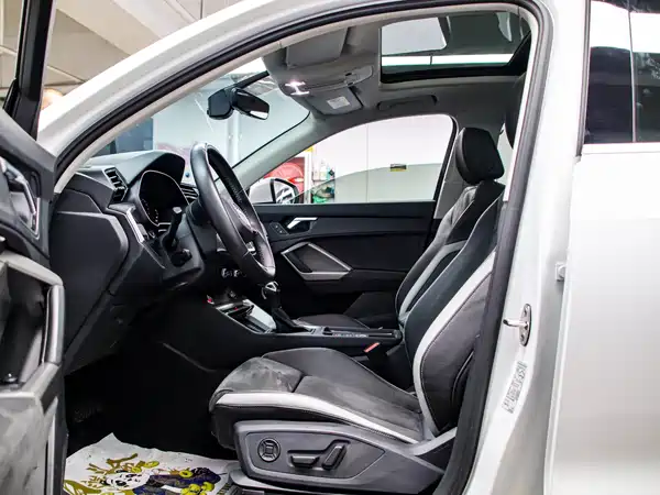 Audi Q3 2022, фото 13