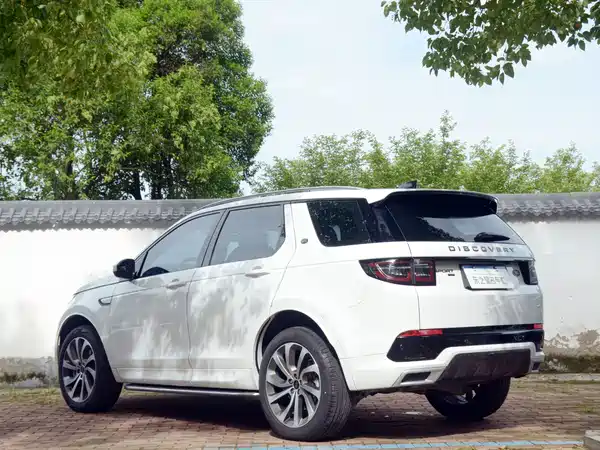 Land Rover Discovery Sport 2022, фото 13