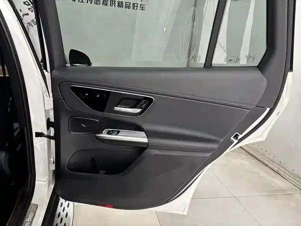 Mercedes-Benz GLC 2023, фото 23