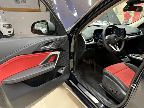 BMW X1 2023, фото 17