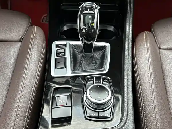 BMW 1 Series 2023, фото 8