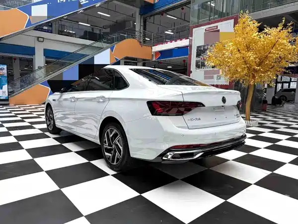 Volkswagen Sagitar 2023, фото 12
