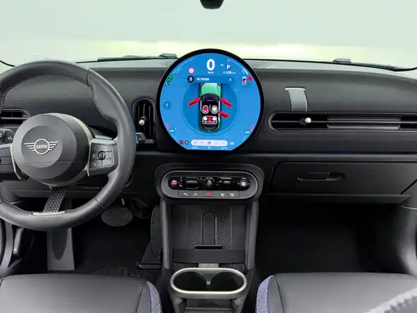 MINI 2025, фото 18