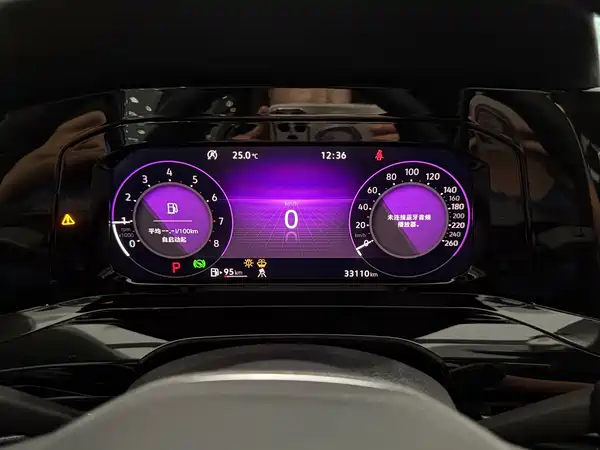 Volkswagen Golf 2023, фото 14