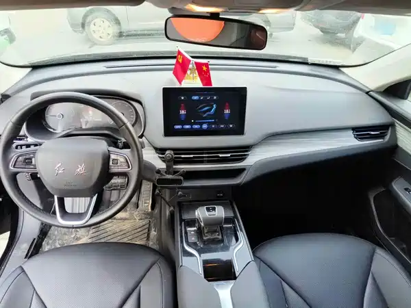 Hongqi E-QM5 2024, фото 11