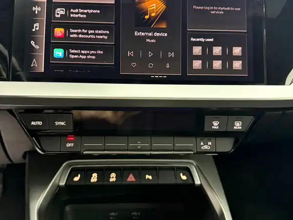 Audi A3 2022, фото 16