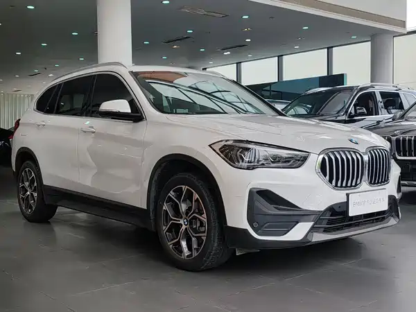 BMW X1 2022, фото 3