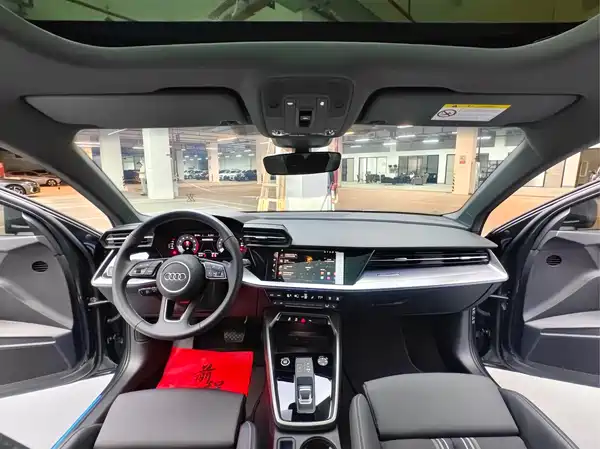 Audi A3 2024, фото 18