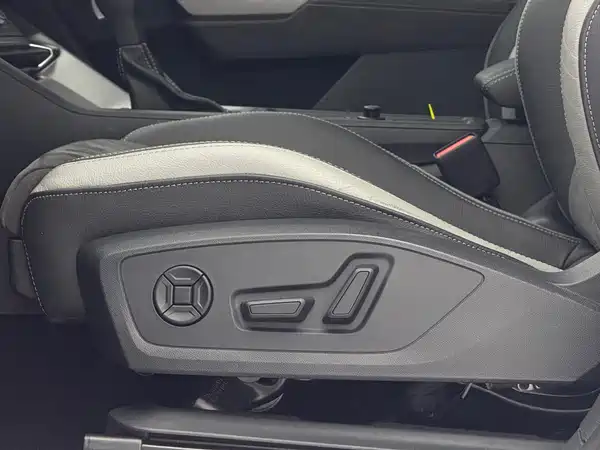 Audi Q3 2023, фото 22
