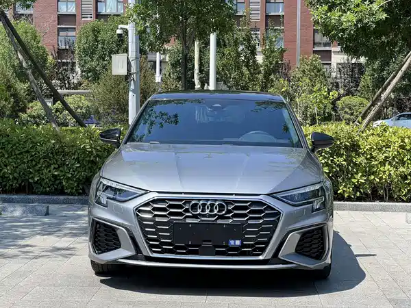 Audi A3 2023, фото 3