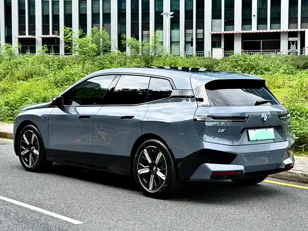 BMW iX 2022, фото 7