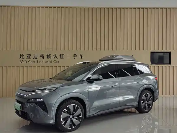 BYD Tang L 2025