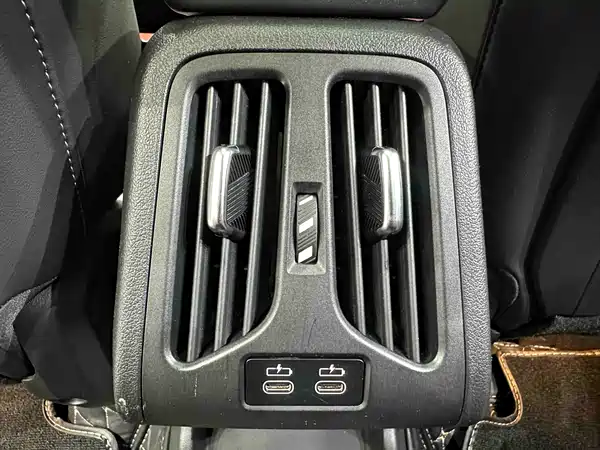 BMW X1 2023, фото 13
