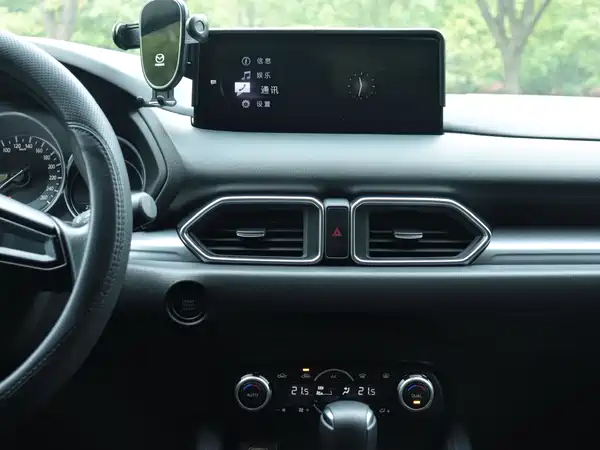 Mazda CX-5 2025, фото 15