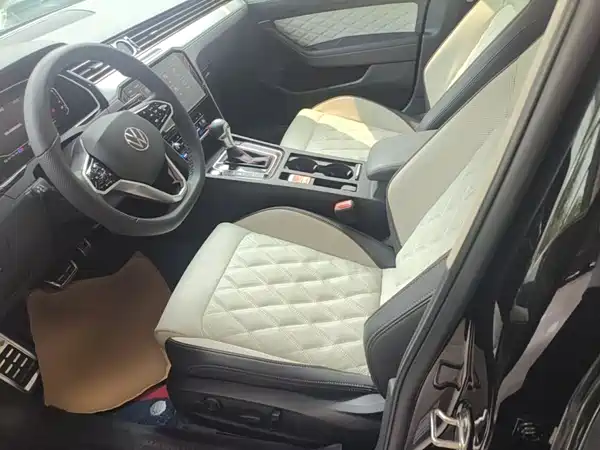 Volkswagen Magotan 2023, фото 14