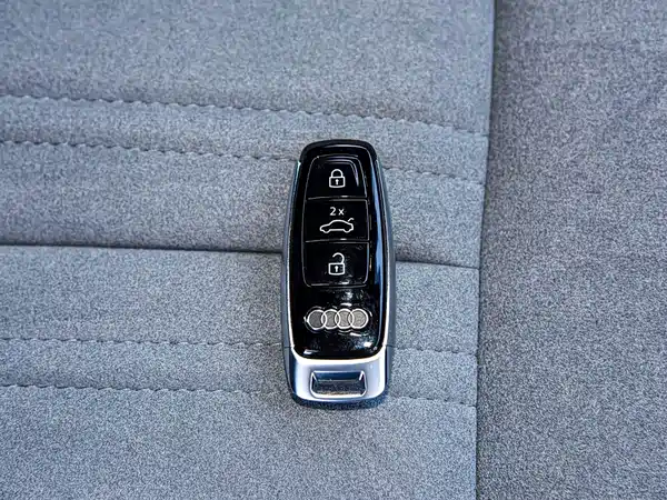 Audi A6L 2023, фото 18