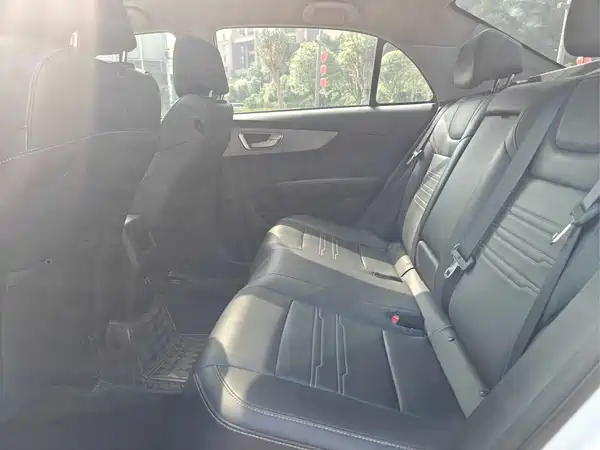 BYD Qin EV 2021, фото 6
