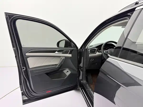 Volkswagen Tayron 2023, фото 19