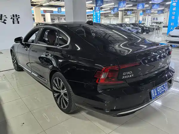 Volvo S90 2022, фото 5