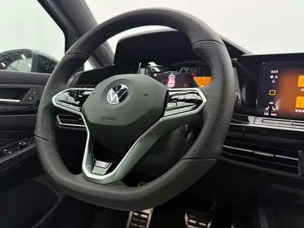 Volkswagen Golf 2023, фото 13