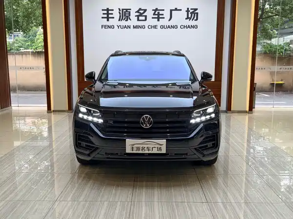 Volkswagen Touareg 2023, фото 2