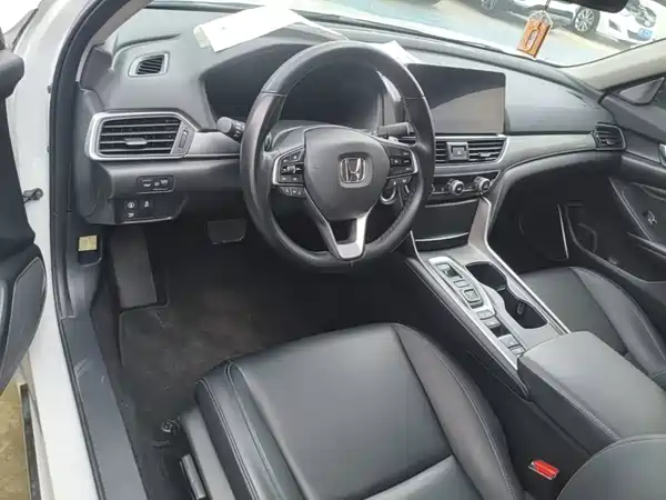 Honda Accord 2022, фото 9