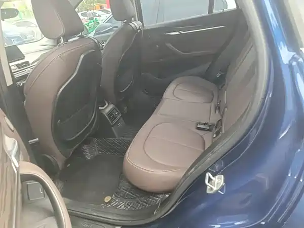 BMW X1 2022, фото 16