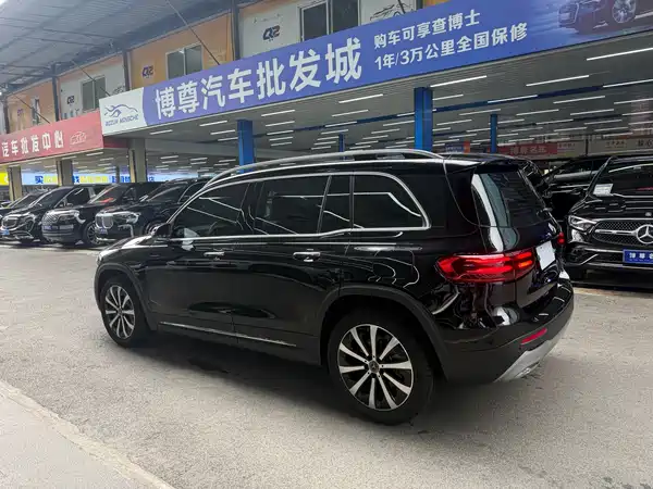 Mercedes-Benz GLB 2024, фото 24