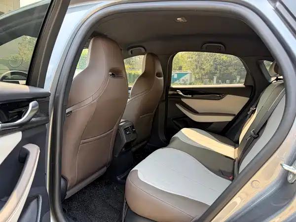 BYD Qin PLUS 2023, фото 10