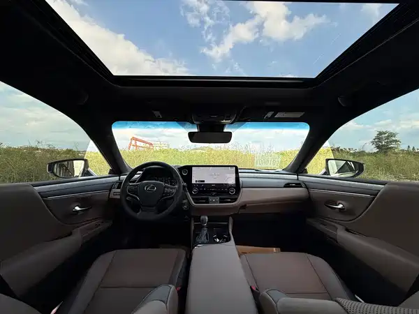 Lexus ES 2025, фото 14