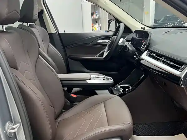 BMW X1 2023, фото 24