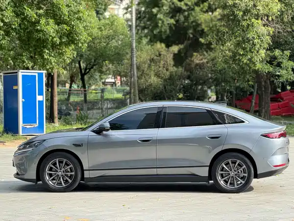 BYD Qin L 2025, фото 19
