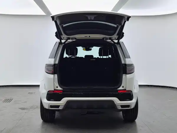 Land Rover Discovery Sport 2022, фото 8
