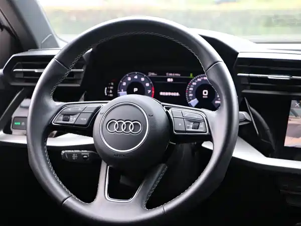 Audi A3 2023, фото 13