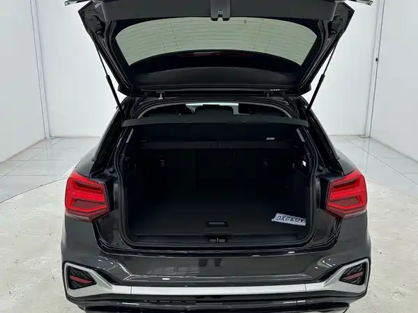 Audi Q2L 2022, фото 15
