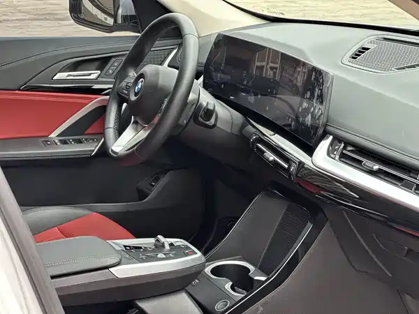 BMW X1 2023, фото 12