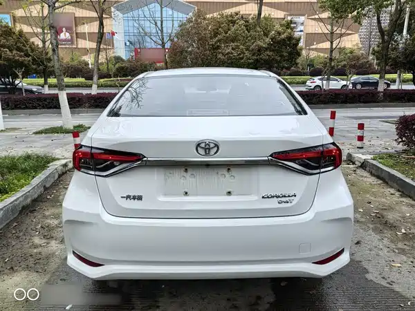 Toyota Corolla 2022, фото 22