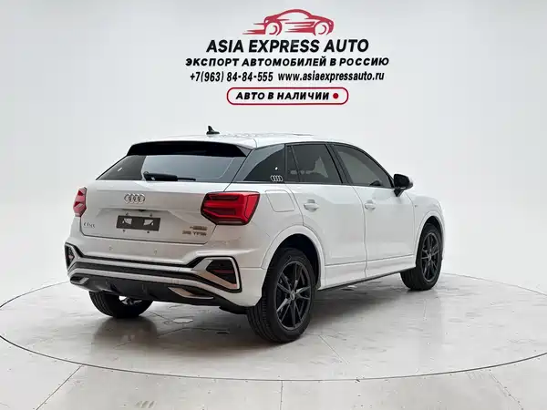 Audi Q2L 2021, фото 4