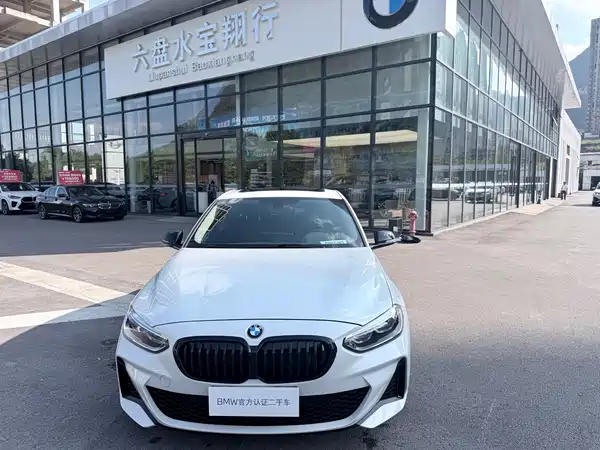 BMW 1 Series 2023