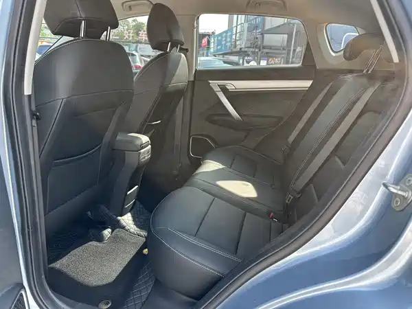 Geely Coolray 2025, фото 20