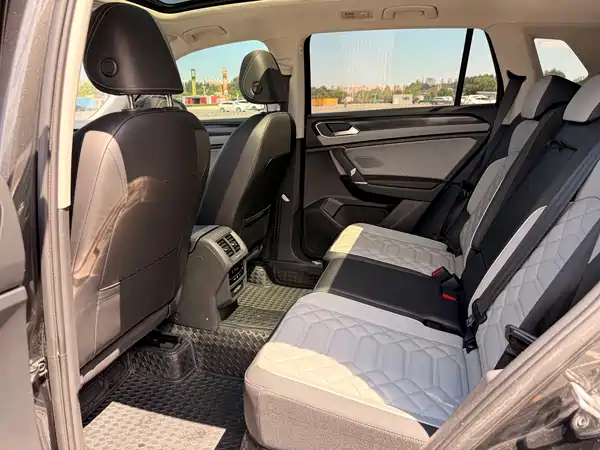Volkswagen Tayron 2023, фото 16