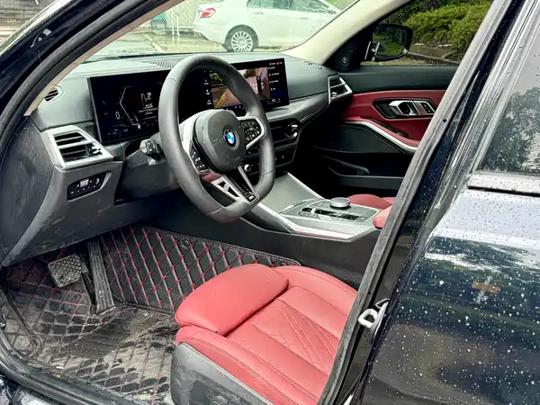 BMW 3 Series 2025, фото 5