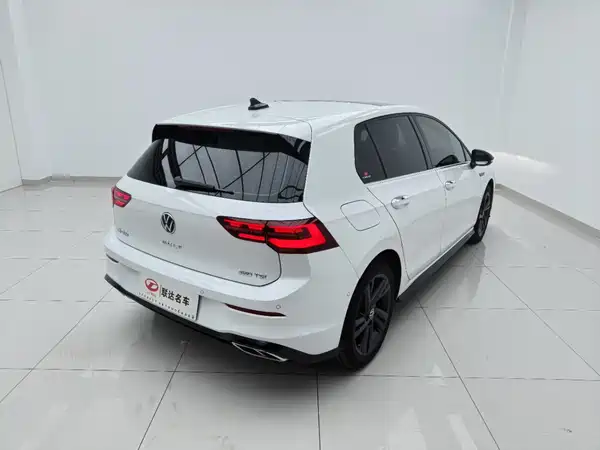 Volkswagen Golf 2023, фото 6