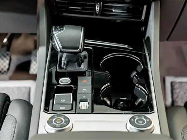 Volkswagen Touareg 2022, фото 16