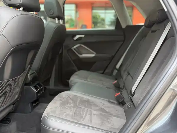Audi Q3 2023, фото 11